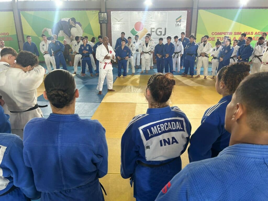 Treinamento de campo internacional da FGJ reúne campeões no CETE