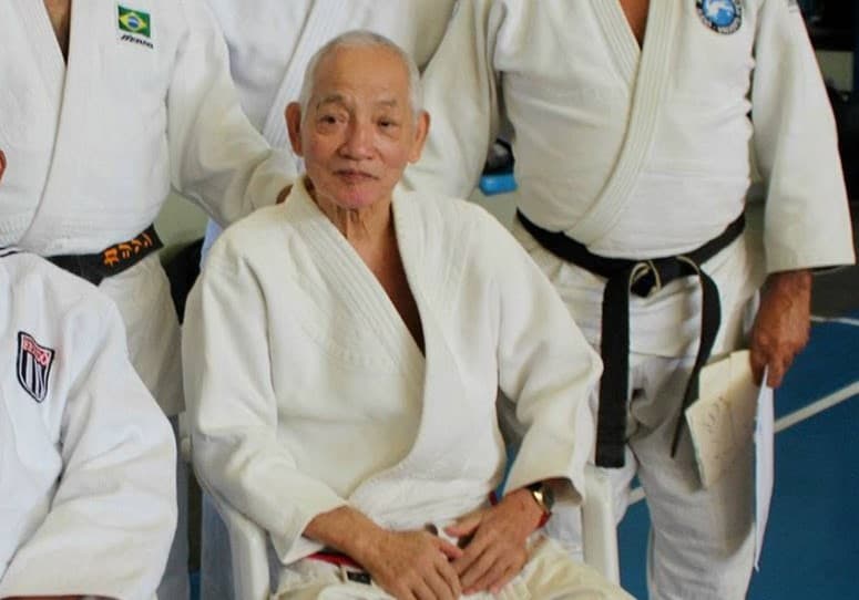 Nota de pesar: sensei Teruo Obata