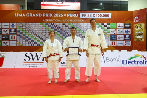 Diretor de Arbitragem da FGJ participa de seminário da FIJ no Peru
