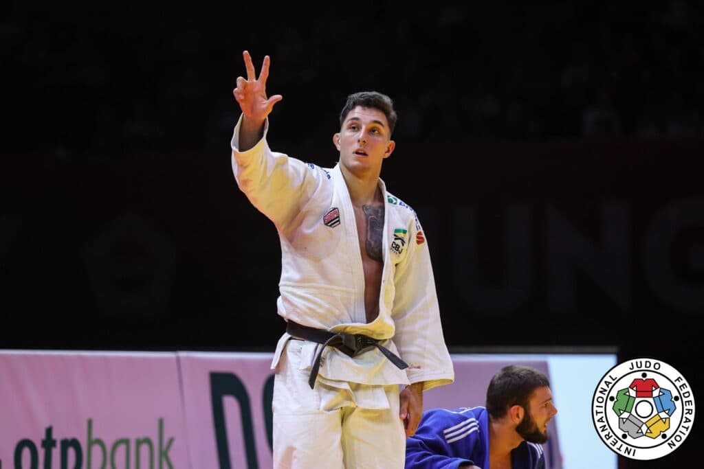 Guilherme Schimidt fatura o ouro no Grand Slam de Budapeste
