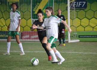 Com chuva de gols, categoria feminina estreia no Campeonato Gaúcho