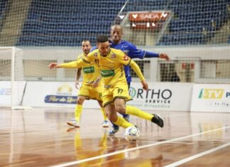 Praia Clube vence São José fora de casa