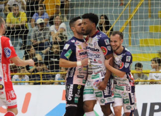 Cascavel Futsal empata com Foz Cataratas em jogo de 10 gols