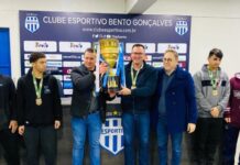 FGF entrega ao Esportivo a taça de campeão do Gauchão Série A2