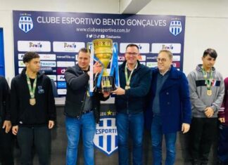 FGF entrega ao Esportivo a taça de campeão do Gauchão Série A2