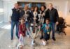 FGF entrega miniaturas da taça da Copa FGF aos filhos de Tarciso Flecha Negra