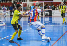 Uruguaianense goleia Peñarol e avança na Copa dos Pampas