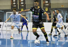 Jaraguá devolve placar e elimina o Joaçaba, na prorrogação