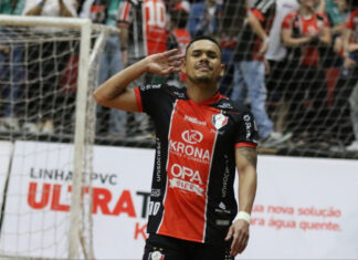 Com gol de Dieguinho, Joinville leva jogo para prorrogação e avança na LNF